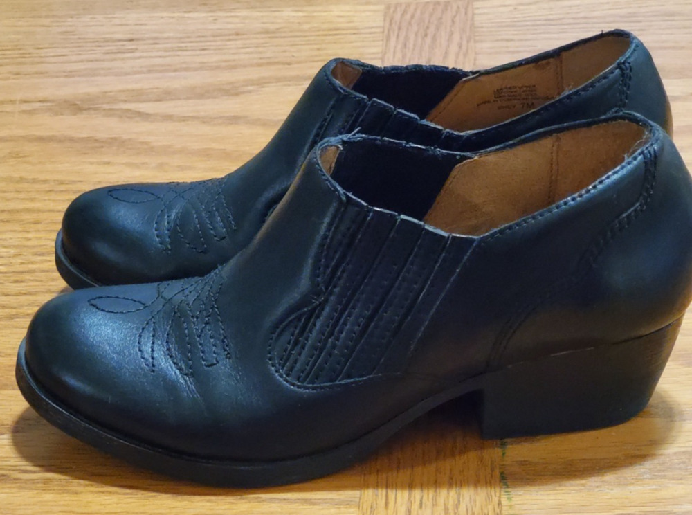 Nurture Shey Womens 7M Black Leather Western Ankle Boots Embroidered Booties